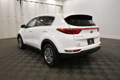 2017 Kia Sportage, $15845. Photo 5