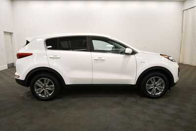 2017 Kia Sportage, $15845. Photo 9