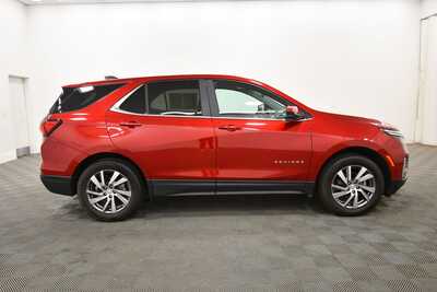 2024 Chevrolet Equinox, $26345. Photo 9
