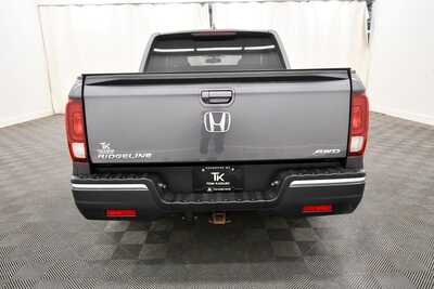 2017 Honda Ridgeline, $19349. Photo 6