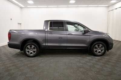 2017 Honda Ridgeline, $19349. Photo 9