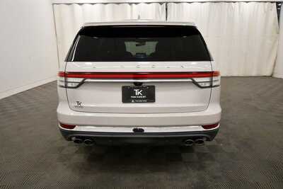 2020 Lincoln Aviator, $29849. Photo 6