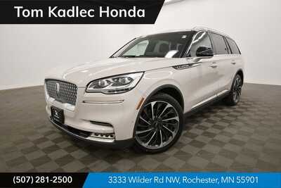 2020 Lincoln Aviator, $29849. Photo 1