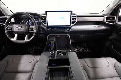 2024 Toyota Tundra Crew Cab, $45345. Photo 3
