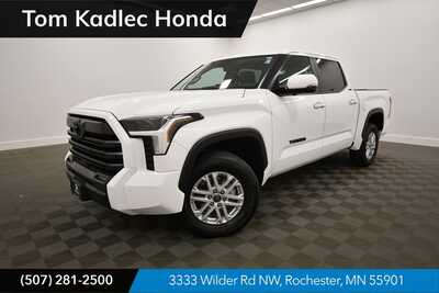 2024 Toyota Tundra Crew Cab, $45345. Photo 1