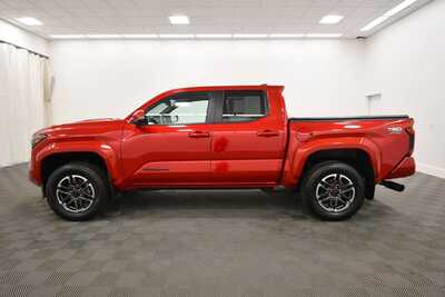 2024 Toyota Tacoma, $41749. Photo 4