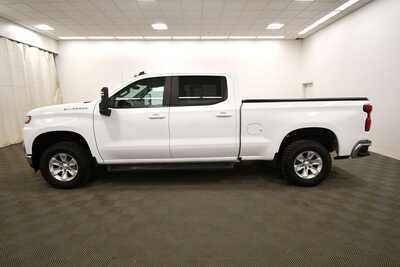 2020 Chevrolet 1500 Crew Cab, $26849. Photo 4