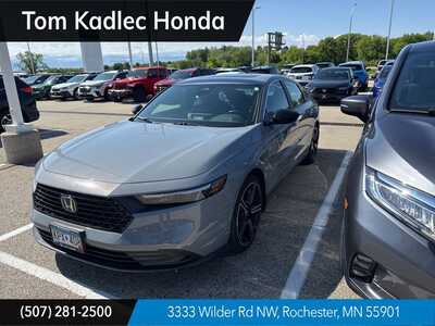 2023 Honda Accord, $29717. Photo 1