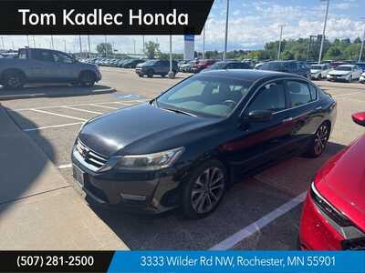 2013 Honda Accord, $8648. Photo 1