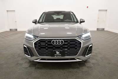 2023 Audi Q5, $28849. Photo 11