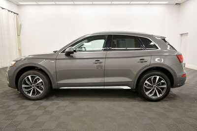 2023 Audi Q5, $28849. Photo 4