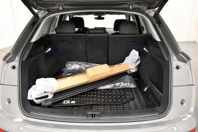 2023 Audi Q5, $28849. Photo 7
