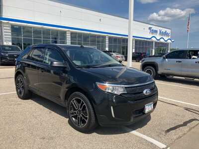 2013 Ford Edge, $11349. Photo 2