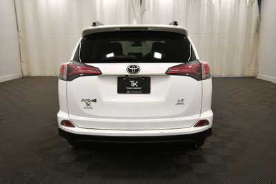 2018 Toyota RAV4, $16345. Photo 6