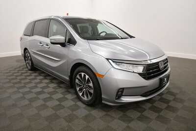 2021 Honda Odyssey, $28345. Photo 10