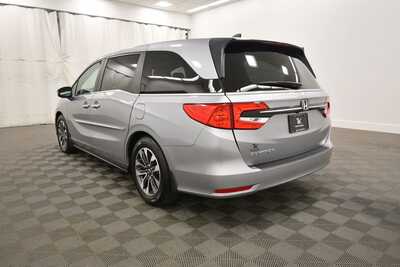 2021 Honda Odyssey, $28345. Photo 5