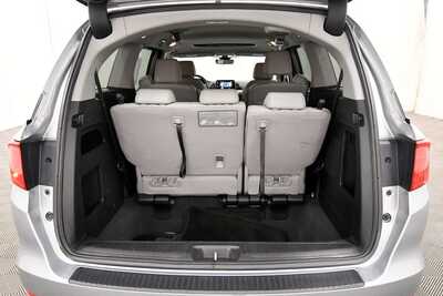 2021 Honda Odyssey, $28345. Photo 7