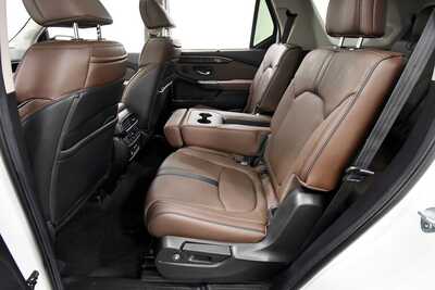 2023 Honda Pilot, $44845. Photo 12