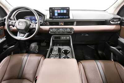 2023 Honda Pilot, $44845. Photo 3
