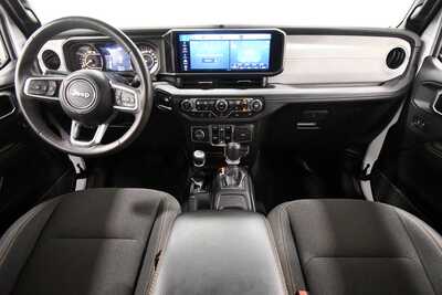 2024 Jeep Wrangler, $38671. Photo 3