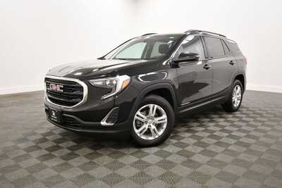 2019 GMC Terrain, $17345. Photo 2
