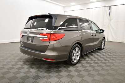 2019 Honda Odyssey, $26345. Photo 8