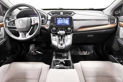 2019 Honda CR-V, $24212. Photo 3