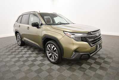 2025 Subaru Forester, $34349. Photo 10