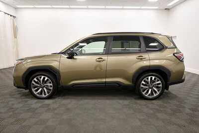 2025 Subaru Forester, $34349. Photo 4