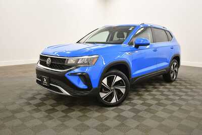 2023 Volkswagen Taos, $23349. Photo 2