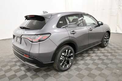 2027 Honda HR-V, $33204. Photo 7