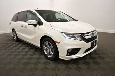2019 Honda Odyssey, $21349. Photo 10