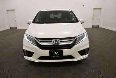 2019 Honda Odyssey, $21349. Photo 11