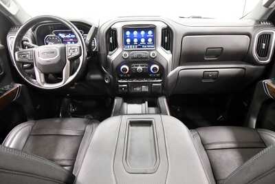 2020 GMC 1500 Crew Cab, $40349. Photo 3