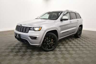 2021 Jeep Grand Cherokee, $20849. Photo 2