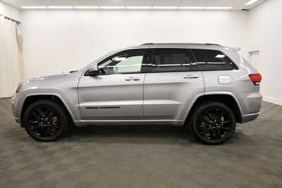 2021 Jeep Grand Cherokee, $20849. Photo 4