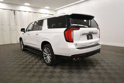 2021 GMC Yukon XL, $45349. Photo 5