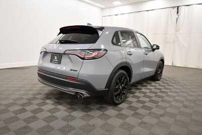 2024 Honda HR-V, $27349. Photo 8