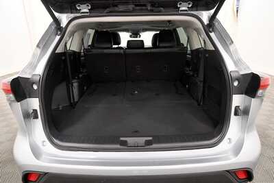 2024 Toyota Highlander, $43203. Photo 7