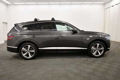 2024 Genesis GV80, $52349. Photo 9