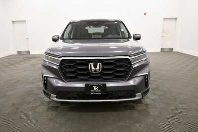 2023 Honda Pilot, $39349. Photo 11