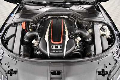 2015 Audi S8, $26349. Photo 11