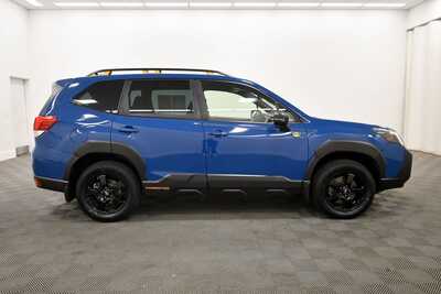 2023 Subaru Forester, $29849. Photo 8