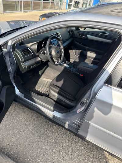 2019 Subaru Outback, $12349. Photo 3