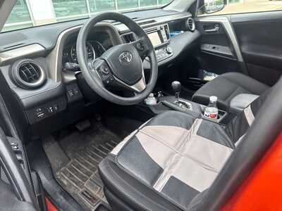 2015 Toyota RAV4, $19849. Photo 3