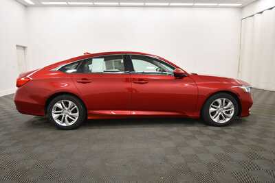 2018 Honda Accord, $16849. Photo 8