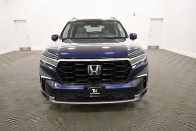 2023 Honda Pilot, $46245. Photo 11
