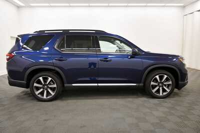 2023 Honda Pilot, $46245. Photo 9