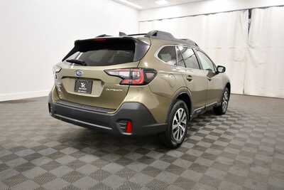 2022 Subaru Outback, $25849. Photo 8