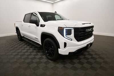2022 GMC 1500 Crew Cab, $42349. Photo 10